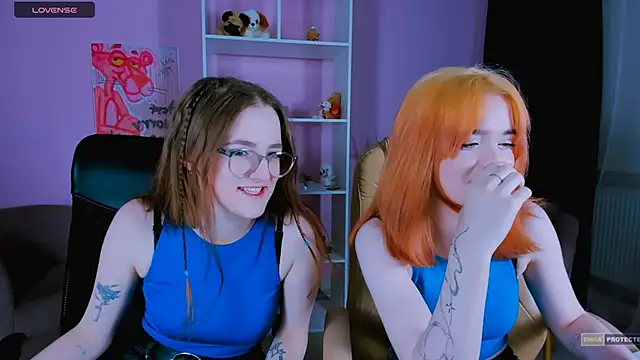 Snapshot of liana_kisses chatting on December 25, 10:39 am liana kisses online show from December 25, 10:39 am