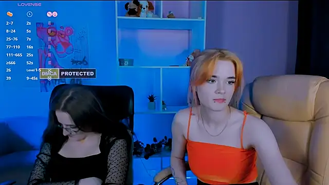 Snapshot of liana_kisses chatting on January 8, 4:34 am liana kisses online show from January 8, 4:34 am