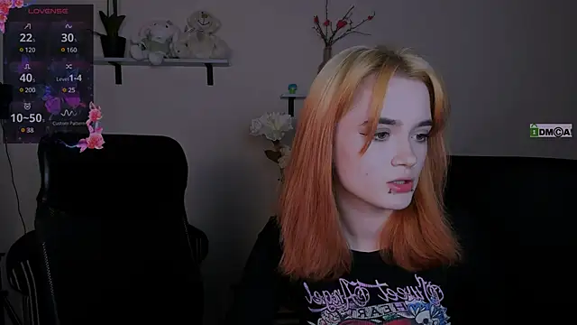 Snapshot of liana_kisses chatting on January 19, 10:28 am liana kisses online show from January 19, 10:28 am