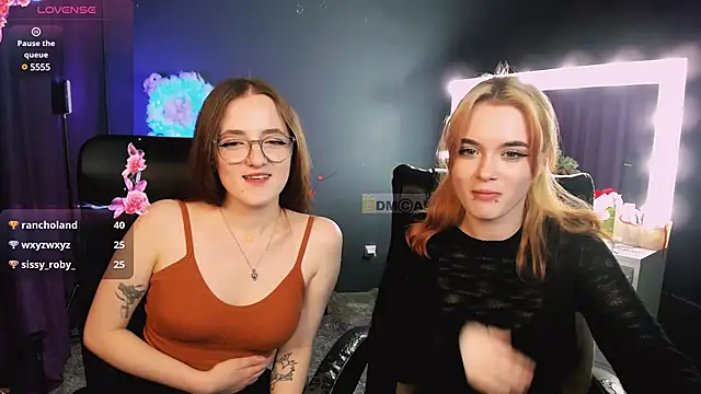 Snapshot of liana_kisses chatting on January 23, 11:15 pm liana kisses online show from January 23, 11:15 pm