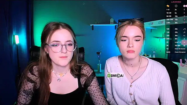 Snapshot of liana_kisses chatting on March 3, 11:24 pm liana kisses online show from March 3, 11:24 pm