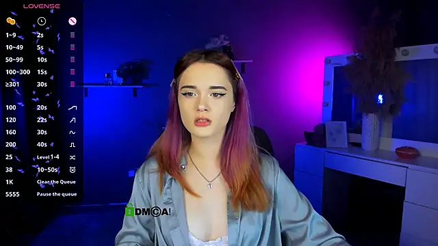 Snapshot of liana_kisses chatting on September 13, 7:13 pm liana kisses online show from September 13, 7:13 pm