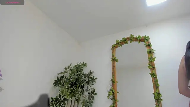 Snapshot of BarbaraKnox_ chatting on October 27, 10:03 pm BarbaraKnox online show from October 27, 10:03 pm