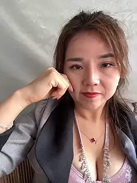 Snapshot of Efangfang chatting on December 25, 4:22 am Efangfang online show from December 25, 4:22 am