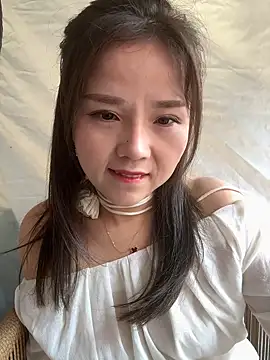Snapshot of Efangfang chatting on December 30, 2:31 am Efangfang online show from December 30, 2:31 am