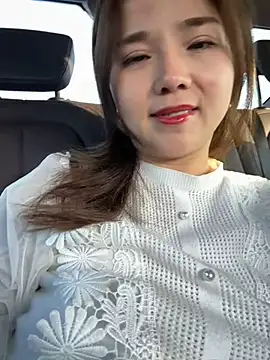 Snapshot of Efangfang chatting on February 3, 11:58 pm Efangfang online show from February 3, 11:58 pm