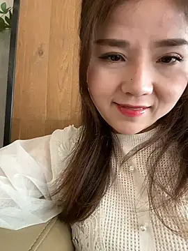 Snapshot of Efangfang chatting on February 16, 3:15 am Efangfang online show from February 16, 3:15 am