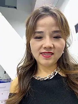 Snapshot of Efangfang chatting on February 27, 11:31 am Efangfang online show from February 27, 11:31 am