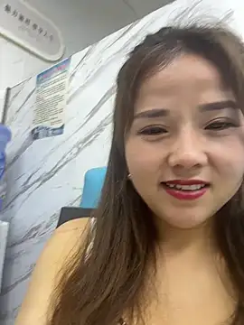 Snapshot of Efangfang chatting on March 3, 12:37 pm Efangfang online show from March 3, 12:37 pm
