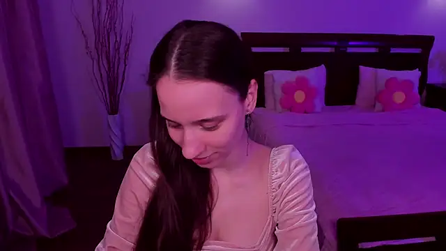 StaceySunny online show from April 5, 5:21 pm