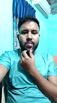 Snapshot of zakly69 chatting on February 16, 10:10 pm zakly69 online show from February 16, 10:10 pm