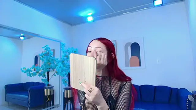 Snapshot of Vermelha_Gremory_ chatting on February 9, 12:19 pm Vermelha Gremory  online show from February 9, 12:19 pm