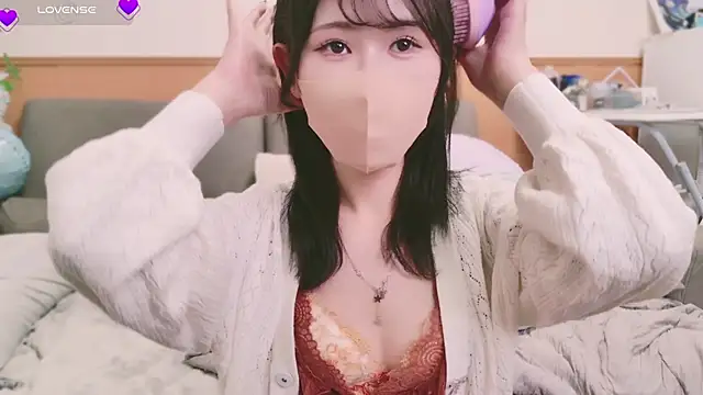 Snapshot of Conatsu chatting on February 9, 1:00 am Conatsu online show from February 9, 1:00 am