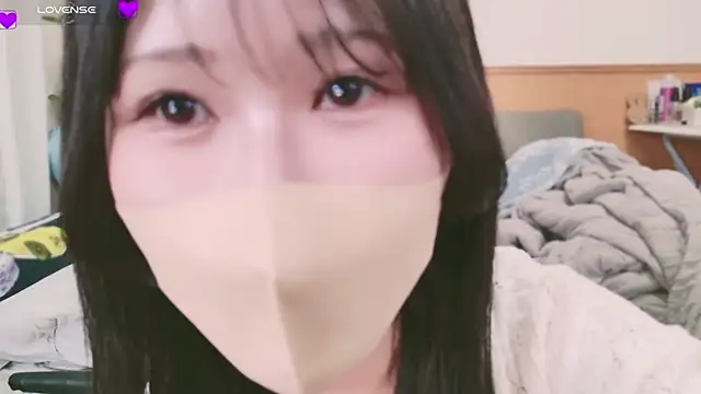 Snapshot of Conatsu chatting on February 10, 1:11 pm Conatsu online show from February 10, 1:11 pm