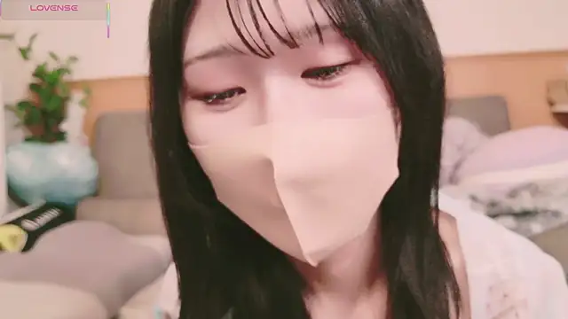 Snapshot of Conatsu chatting on March 3, 9:05 pm Conatsu online show from March 3, 9:05 pm