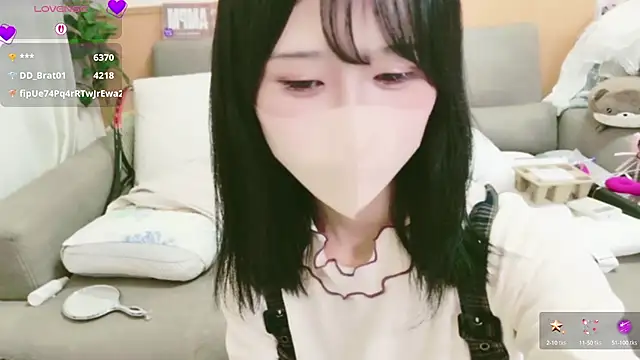 Snapshot of Conatsu chatting on October 16, 8:48 am Conatsu online show from October 16, 8:48 am