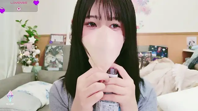 Snapshot of Conatsu chatting on December 1, 6:51 am Conatsu online show from December 1, 6:51 am