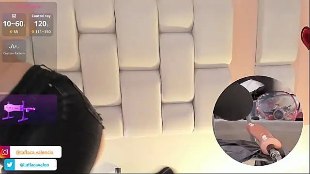 AndreaValencia online show from September 25, 8:01 pm