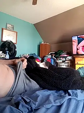 Bigloggz online show from February 4, 7:31 pm