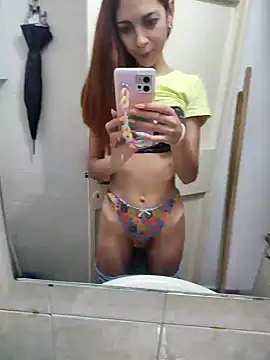 Snapshot of Valentcouple chatting on January 16, 1:14 pm Valentcouple online show from January 16, 1:14 pm