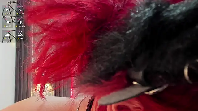 selene red  online show from February 1, 12:26 pm