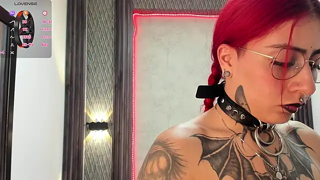 selene red  online show from February 10, 8:42 pm