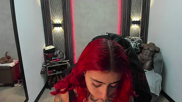 selene red  online show from February 12, 1:37 pm