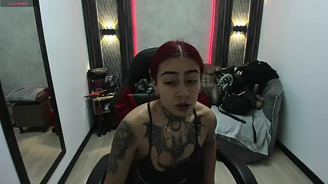 selene red  online show from February 26, 12:36 pm