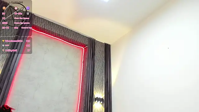 selene red  online show from March 4, 8:05 pm