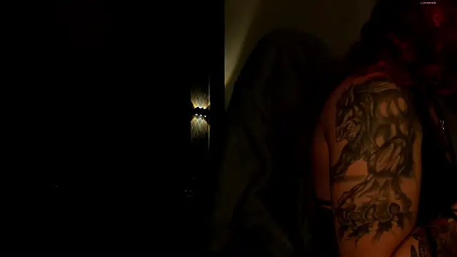 selene red  online show from October 6, 1:52 pm