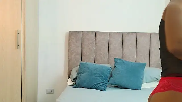 Snapshot of karina_lewis_ chatting on July 1, 5:09 am karina lewis online show from July 1, 5:09 am