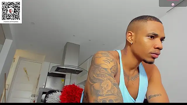 Snapshot of TROYWESLY- chatting on September 21, 8:10 pm TROYWESLY- online show from September 21, 8:10 pm