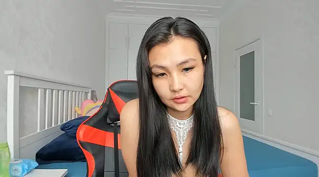 Snapshot of Missykitty01 chatting on January 16, 9:16 am Missykitty01 online show from January 16, 9:16 am