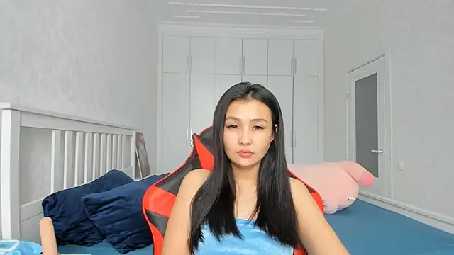 Snapshot of Missykitty01 chatting on January 20, 5:26 am Missykitty01 online show from January 20, 5:26 am