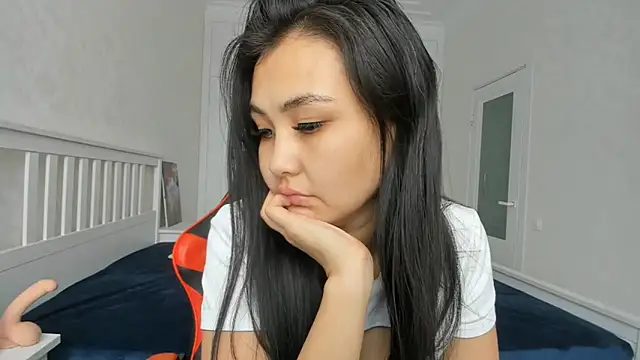 Snapshot of Missykitty01 chatting on February 13, 7:03 am Missykitty01 online show from February 13, 7:03 am