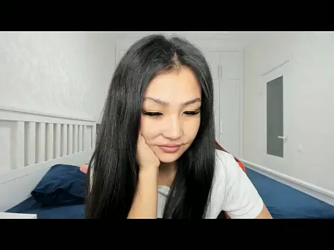 Snapshot of Missykitty01 chatting on October 25, 12:29 am Missykitty01 online show from October 25, 12:29 am