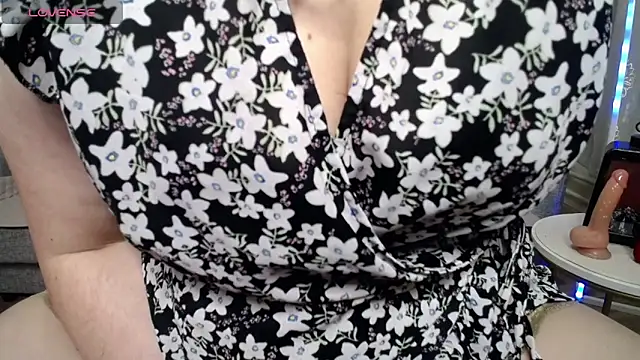 Snapshot of supersex_96 chatting on March 15, 8:21 pm supersex 96 online show from March 15, 8:21 pm