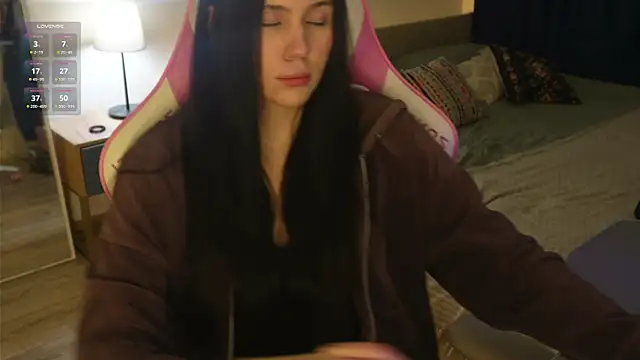 jennetdoll online show from February 19, 7:38 pm