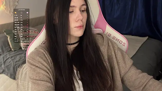 jennetdoll online show from March 9, 6:00 pm