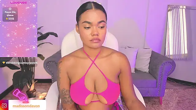 madisson davon online show from December 5, 5:06 pm