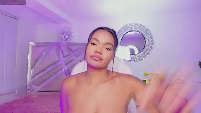 madisson davon online show from December 17, 4:32 pm