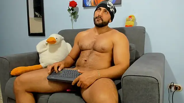 ETHAN ROX online show from March 11, 7:25 pm