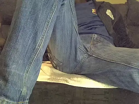 Delicious-D online show from February 6, 8:02 pm