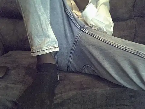 Delicious-D online show from February 8, 8:21 pm