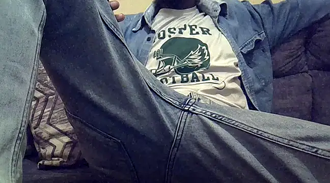 Delicious-D online show from February 13, 7:10 pm