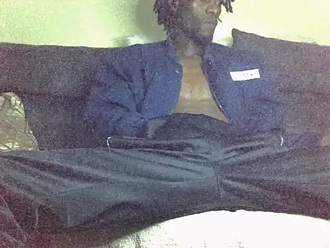 Delicious-D online show from December 4, 7:55 pm