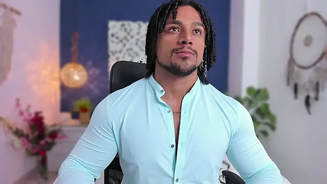 Snapshot of MikeEstevess chatting on December 1, 9:37 pm MikeEstevess online show from December 1, 9:37 pm