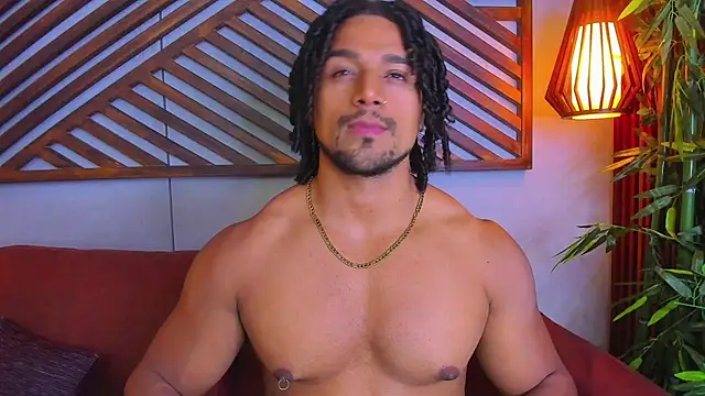 Snapshot of MikeEstevess chatting on January 25, 9:36 am MikeEstevess online show from January 25, 9:36 am