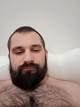 hungandnerdy420 online show from May 14, 8:32 am