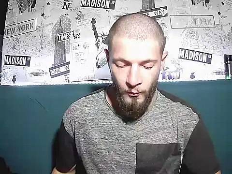 Snapshot of jimmyy_ chatting on October 19, 9:04 pm jimmyy  online show from October 19, 9:04 pm